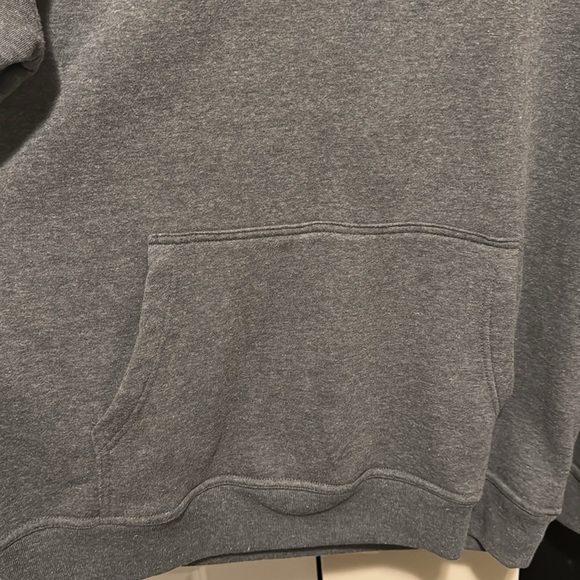 Bass pro hoodie - Picture 2 of 4